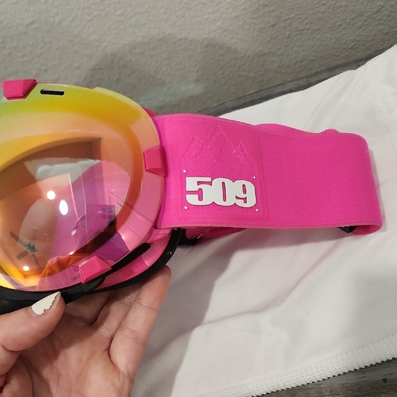 509 Aviator Hybrid Goggle In Pink With Fire Mirror/Clear Lens - Picture 4 of 12